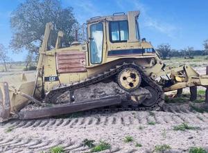 Dozer Caterpillar D6H Used
